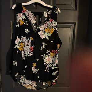 Black floral top